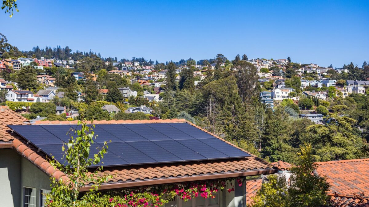 Photovoltaik in der Schweiz: Funktion, Kosten und ob sich die Anlage lohnt