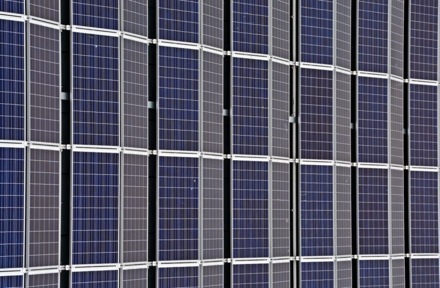solar solar cells photovoltaic environmentally friendly 159243.jpegautocompresscstinysrgbdpr2h650w940dldosya